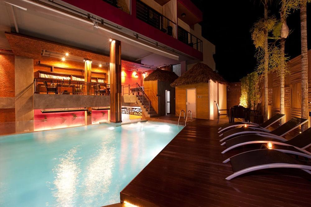 De Cozé Hotel Patong Exterior foto